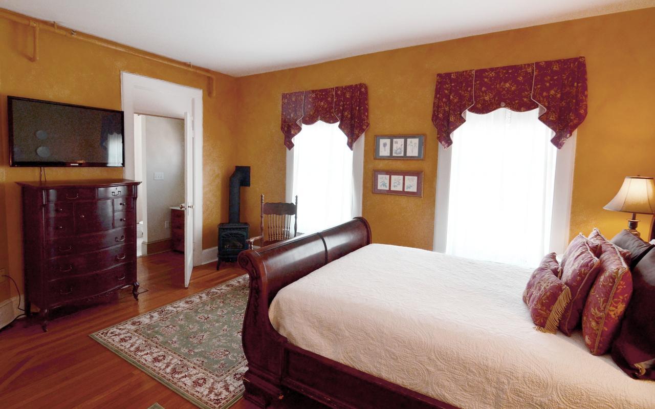 Union Gables (Adults Only) Hotel Saratoga Springs Phòng bức ảnh