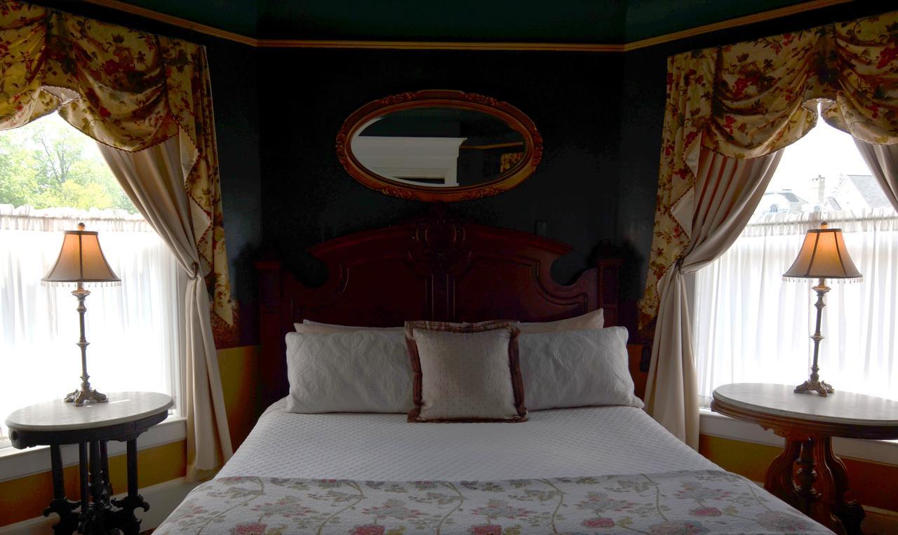 Union Gables (Adults Only) Hotel Saratoga Springs Phòng bức ảnh